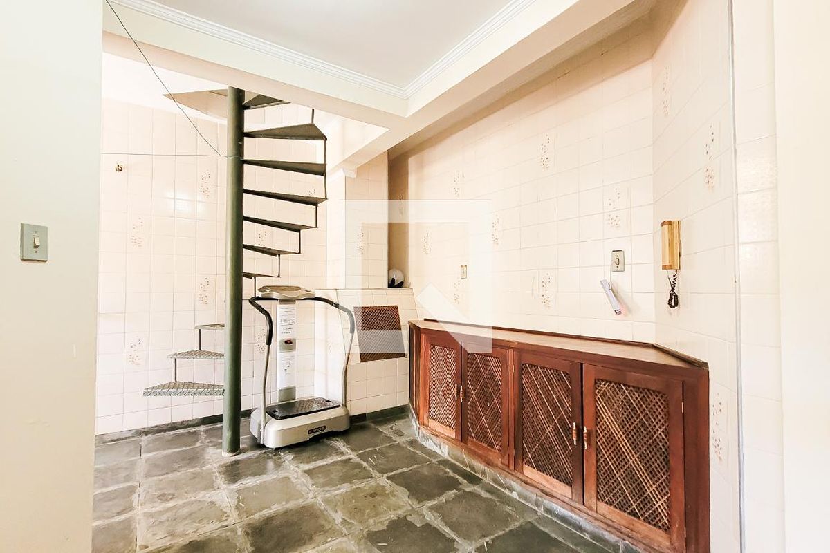 Casa à Venda - Jardim Flamboyant, 4 Quartos,  498 m2 em , Campinas - sp | SoloBR