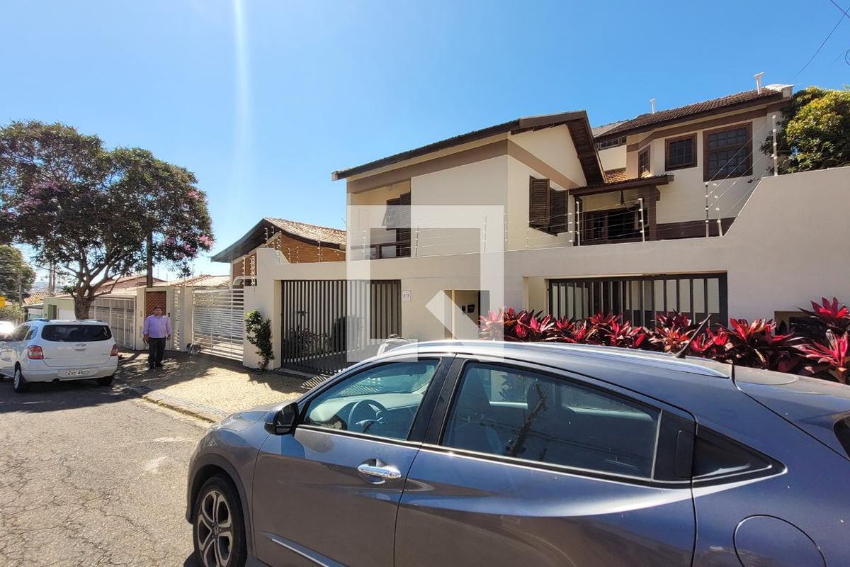 Casa à Venda - Jardim Flamboyant, 4 Quartos,  498 m2 em , Campinas - sp | SoloBR