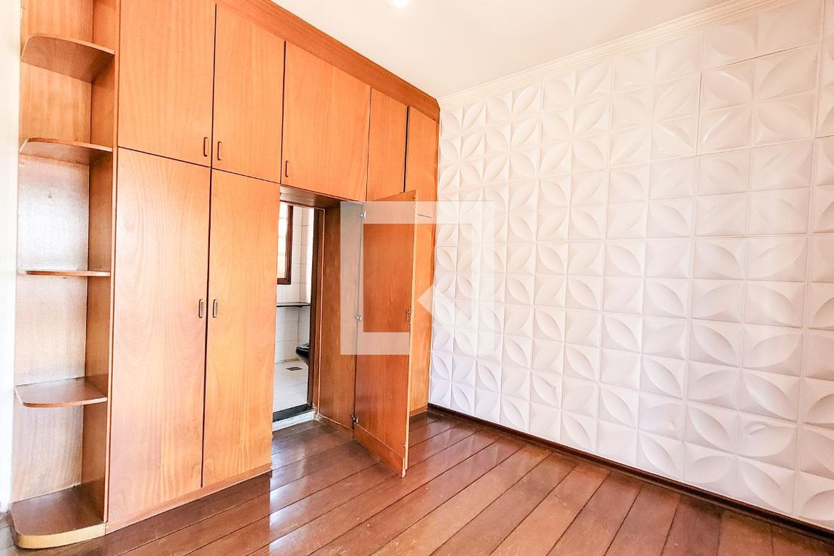 Casa à Venda - Jardim Flamboyant, 4 Quartos,  498 m2 em , Campinas - sp | SoloBR