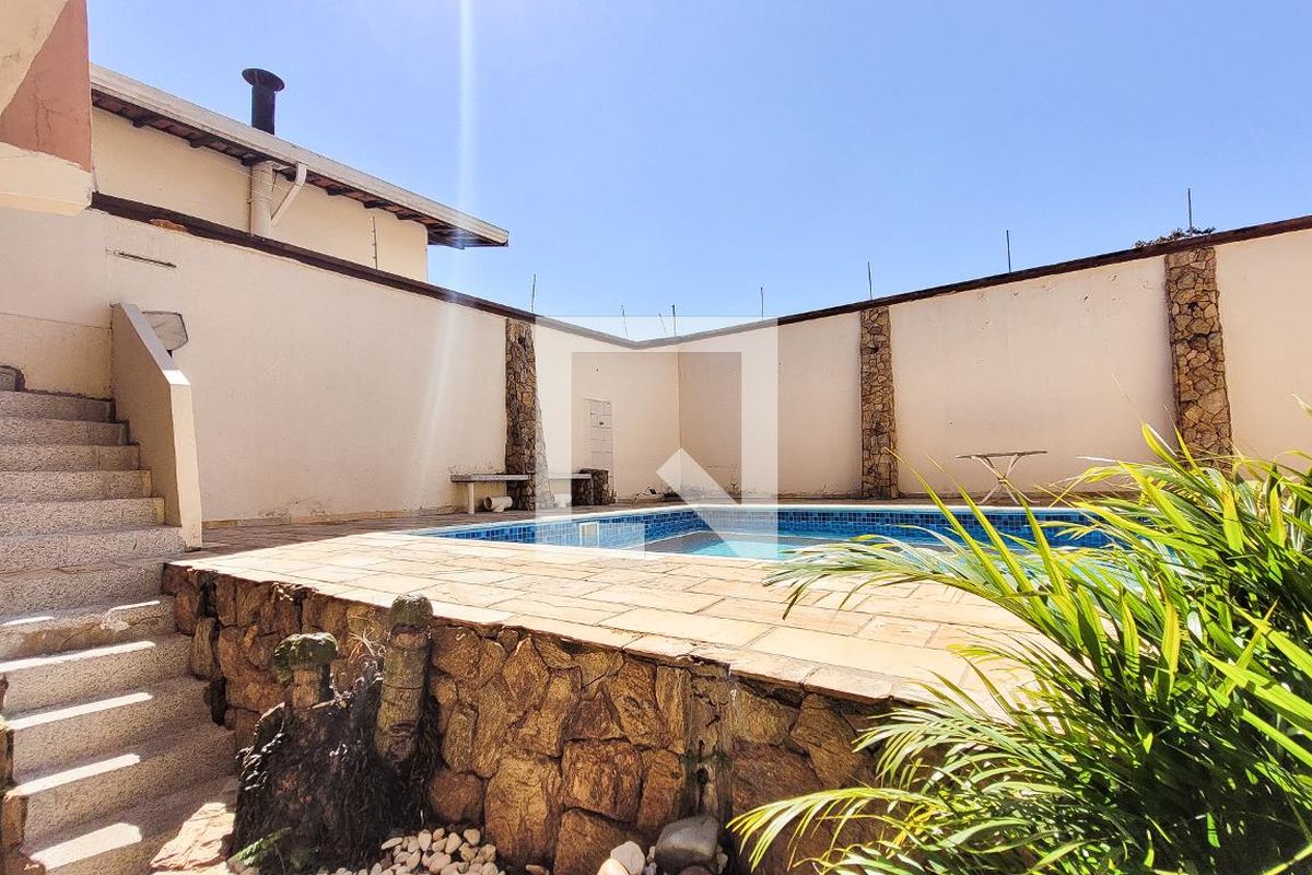 Casa à Venda - Jardim Flamboyant, 4 Quartos,  498 m2 em , Campinas - sp | SoloBR