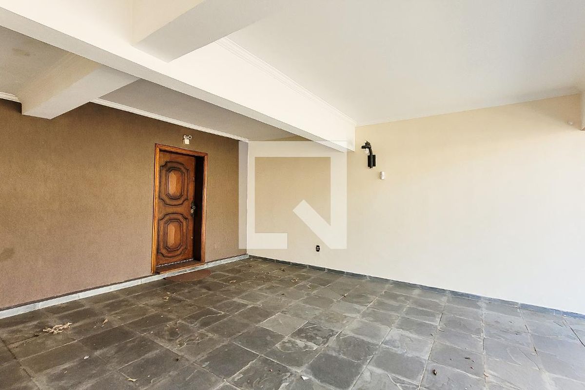 Casa à Venda - Jardim Flamboyant, 4 Quartos,  498 m2 em , Campinas - sp | SoloBR