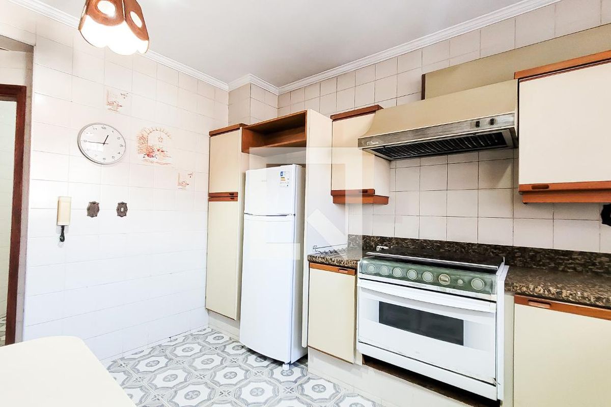Casa à Venda - Jardim Flamboyant, 4 Quartos,  498 m2 em , Campinas - sp | SoloBR