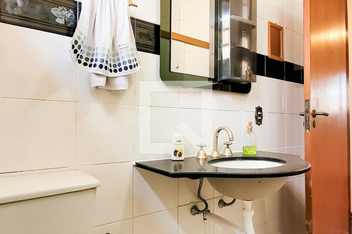 Casa à Venda - Jardim Flamboyant, 4 Quartos,  498 m2 em , Campinas - sp | SoloBR
