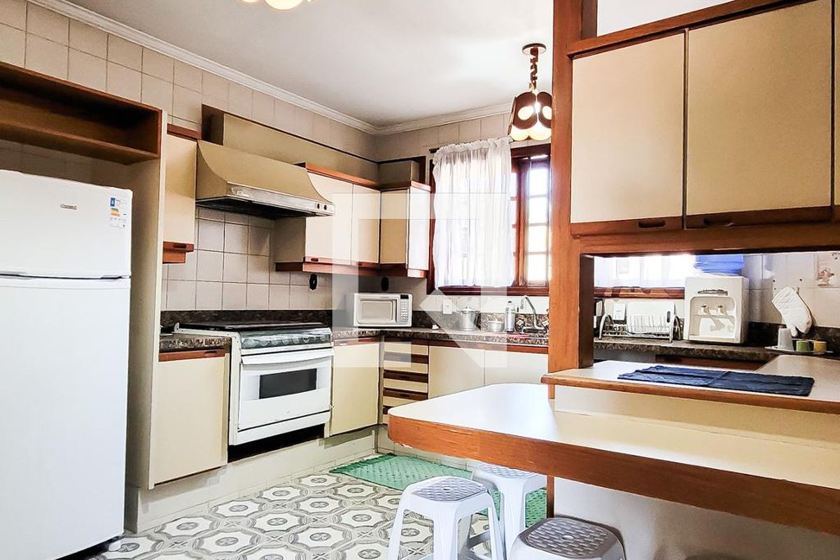 Casa à Venda - Jardim Flamboyant, 4 Quartos,  498 m2 em , Campinas - sp | SoloBR