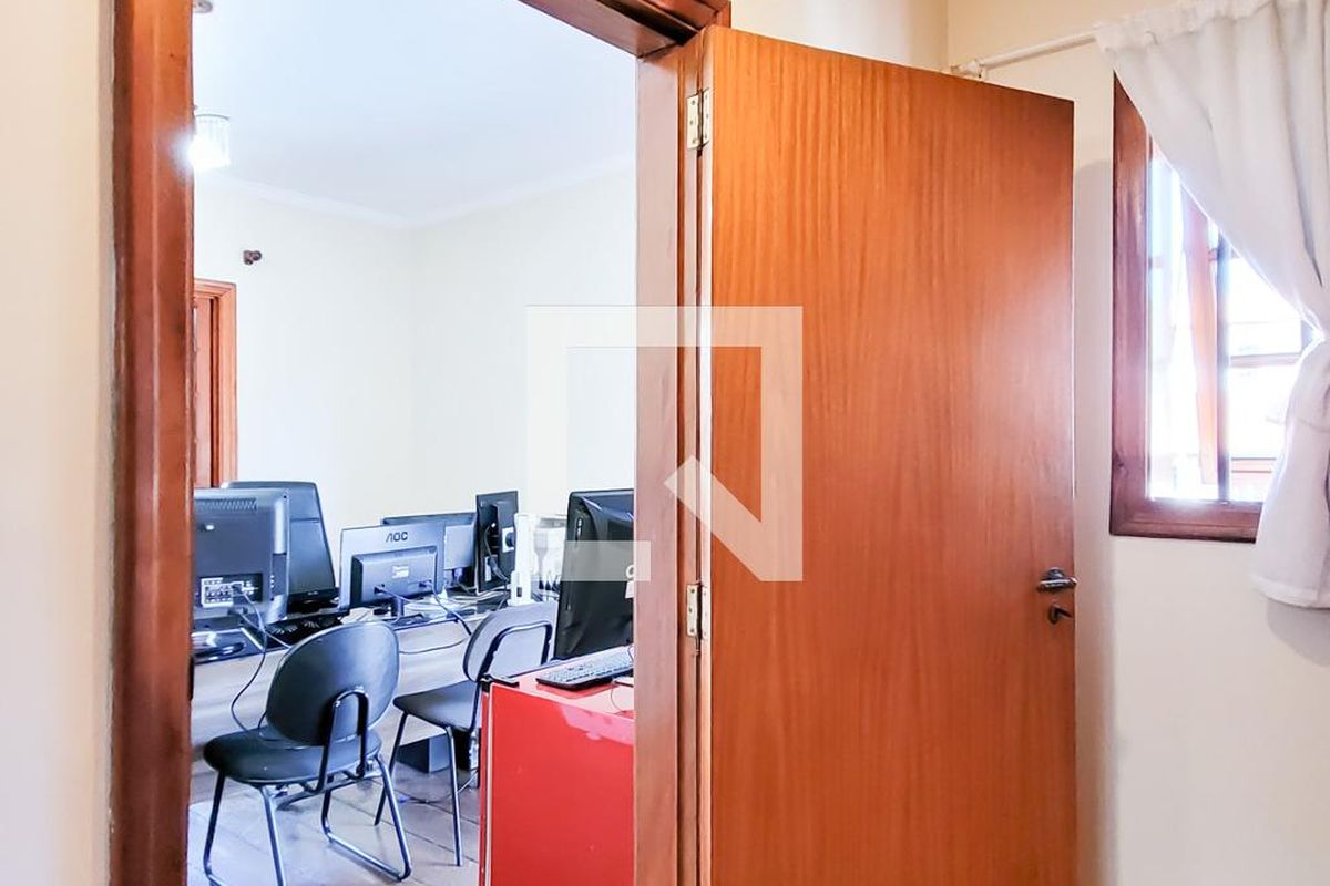 Casa à Venda - Jardim Flamboyant, 4 Quartos,  498 m2 em , Campinas - sp | SoloBR