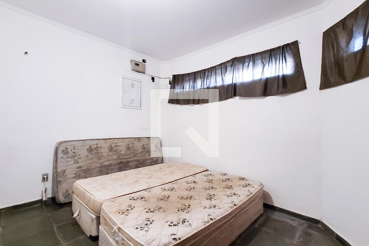 Casa à Venda - Jardim Flamboyant, 4 Quartos,  498 m2 em , Campinas - sp | SoloBR