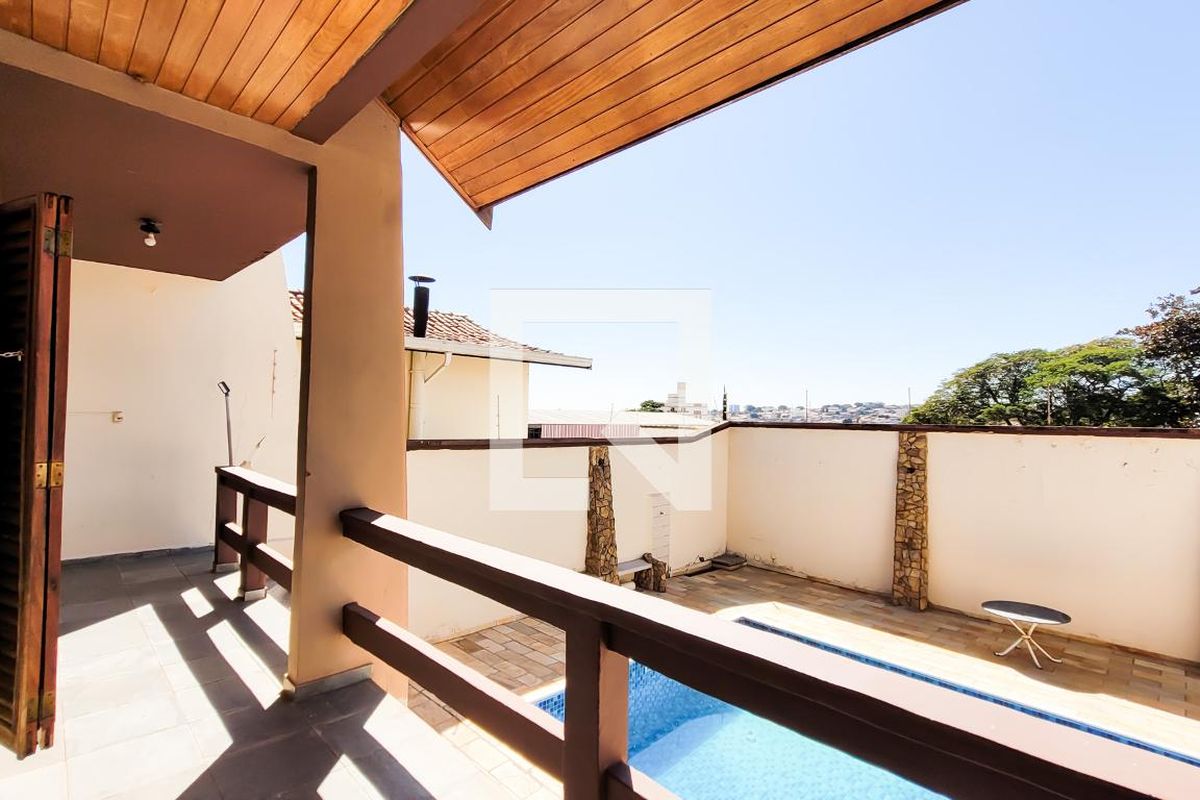 Casa à Venda - Jardim Flamboyant, 4 Quartos,  498 m2 em , Campinas - sp | SoloBR