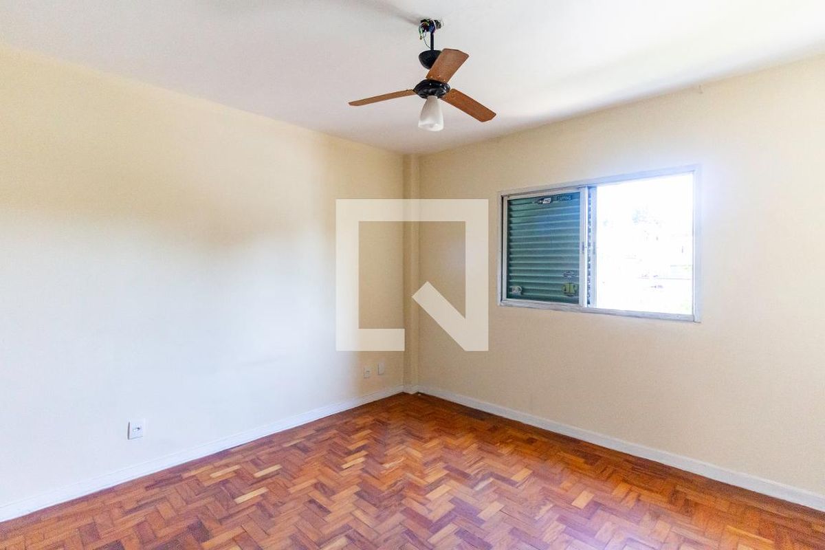 Casa, 4 quartos, 270 m² - Foto 32
