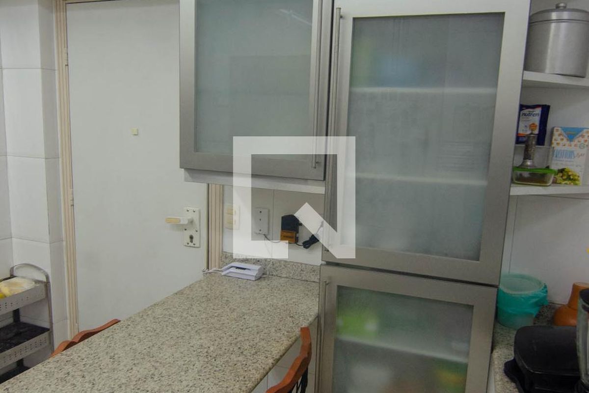 Apartamento, 3 quartos, 300 m² - Foto 134