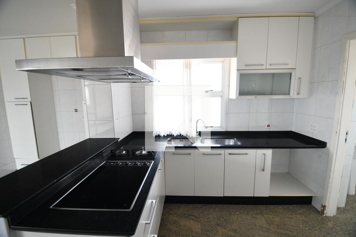 Apartamento à Venda - Mansões Santo Antônio, 4 Quartos,  213 m2 em , Campinas - sp | SoloBR