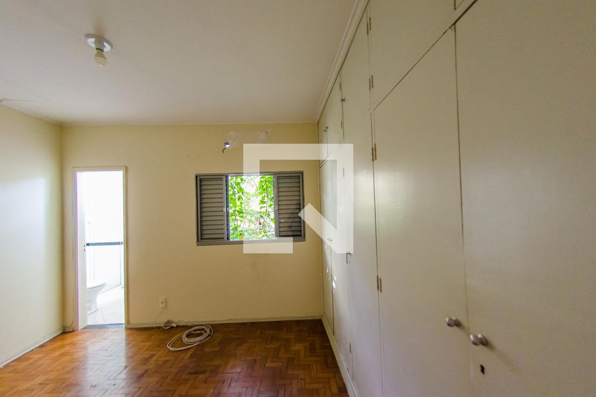 Casa à Venda - Jardim Flamboyant, 3 Quartos,  137 m2 em , Campinas - sp | SoloBR
