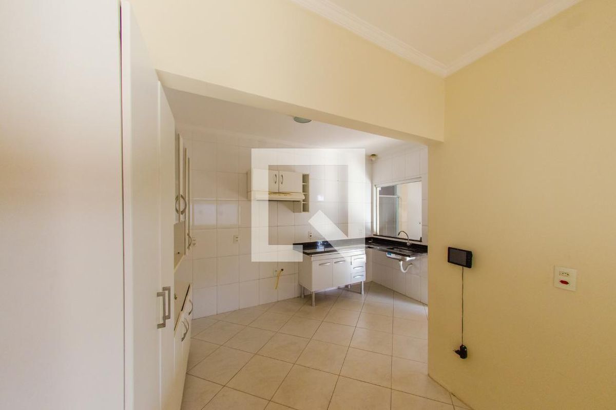 Casa à Venda - Jardim Flamboyant, 3 Quartos,  137 m2 em , Campinas - sp | SoloBR