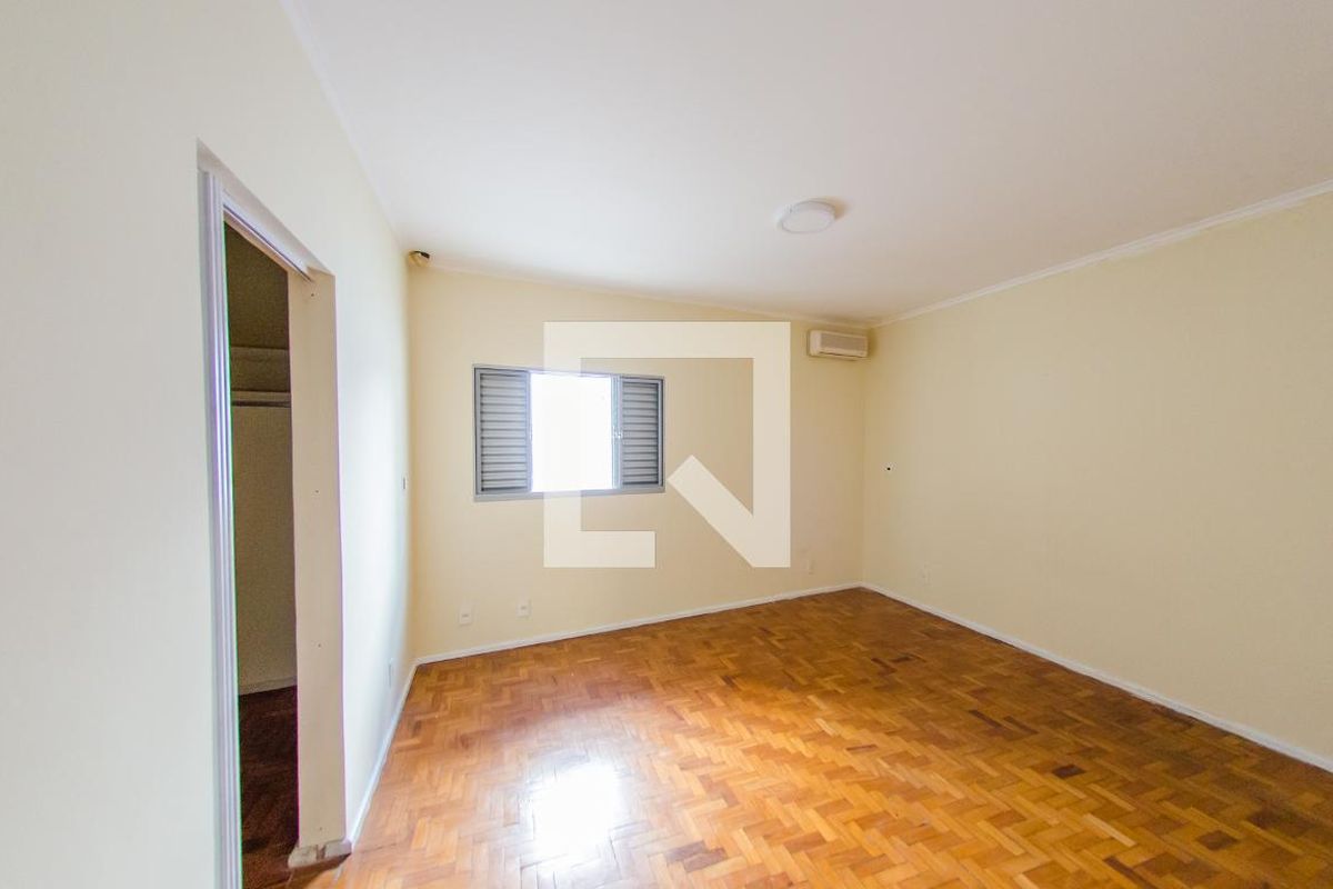 Casa à Venda - Jardim Flamboyant, 3 Quartos,  137 m2 em , Campinas - sp | SoloBR