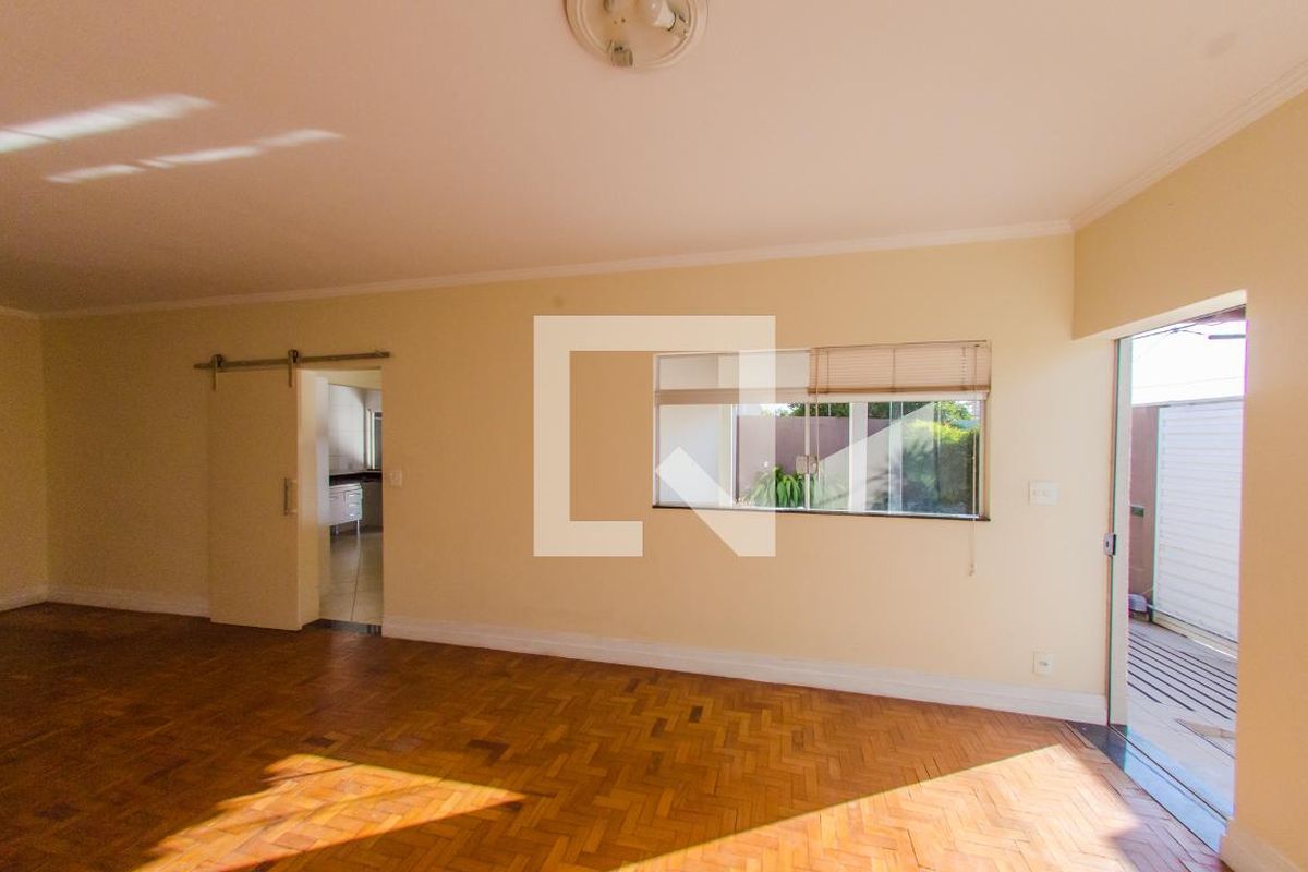 Casa à Venda - Jardim Flamboyant, 3 Quartos,  137 m2 em , Campinas - sp | SoloBR