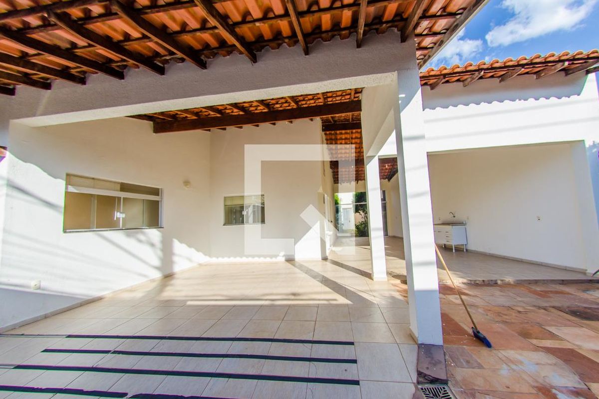 Casa à Venda - Jardim Flamboyant, 3 Quartos,  137 m2 em , Campinas - sp | SoloBR