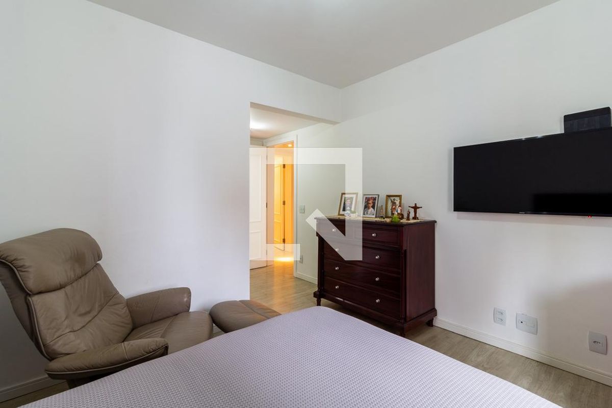 Apartamento, 3 quartos, 210 m² - Foto 29