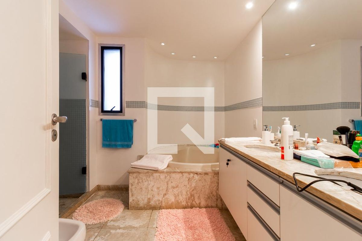 Apartamento, 3 quartos, 210 m² - Foto 24