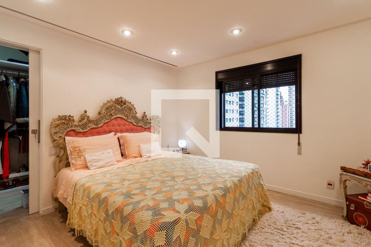 Apartamento, 3 quartos, 210 m² - Foto 19