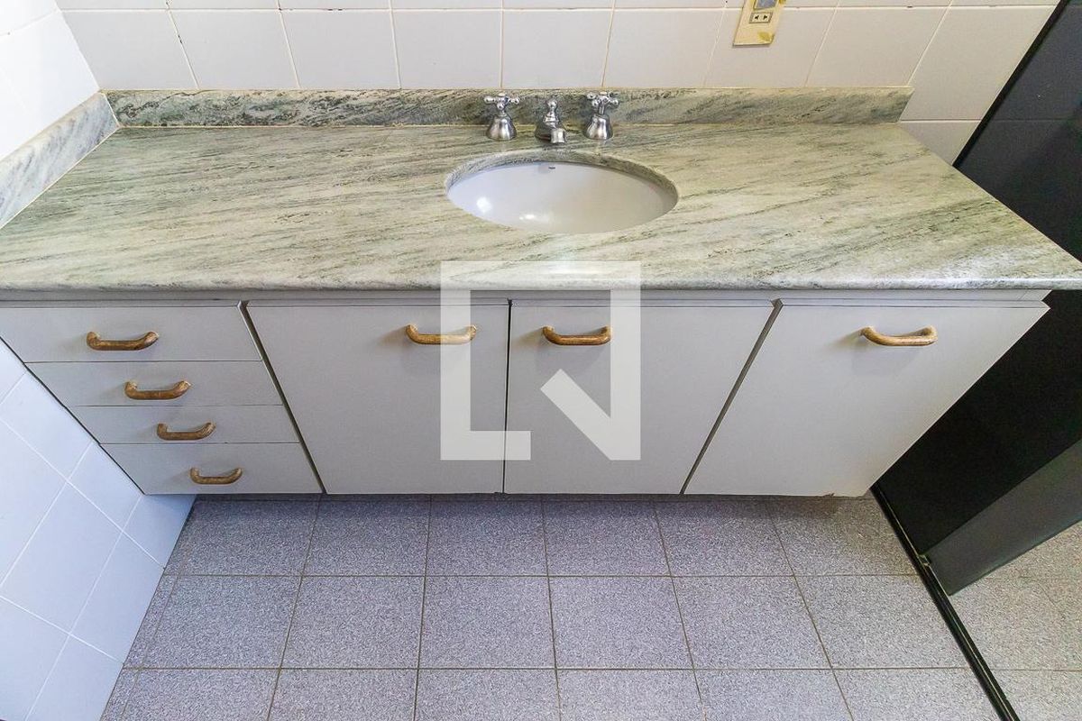 Apartamento à Venda - Cambuí, 3 Quartos,  145 m2 em , Campinas - sp | SoloBR