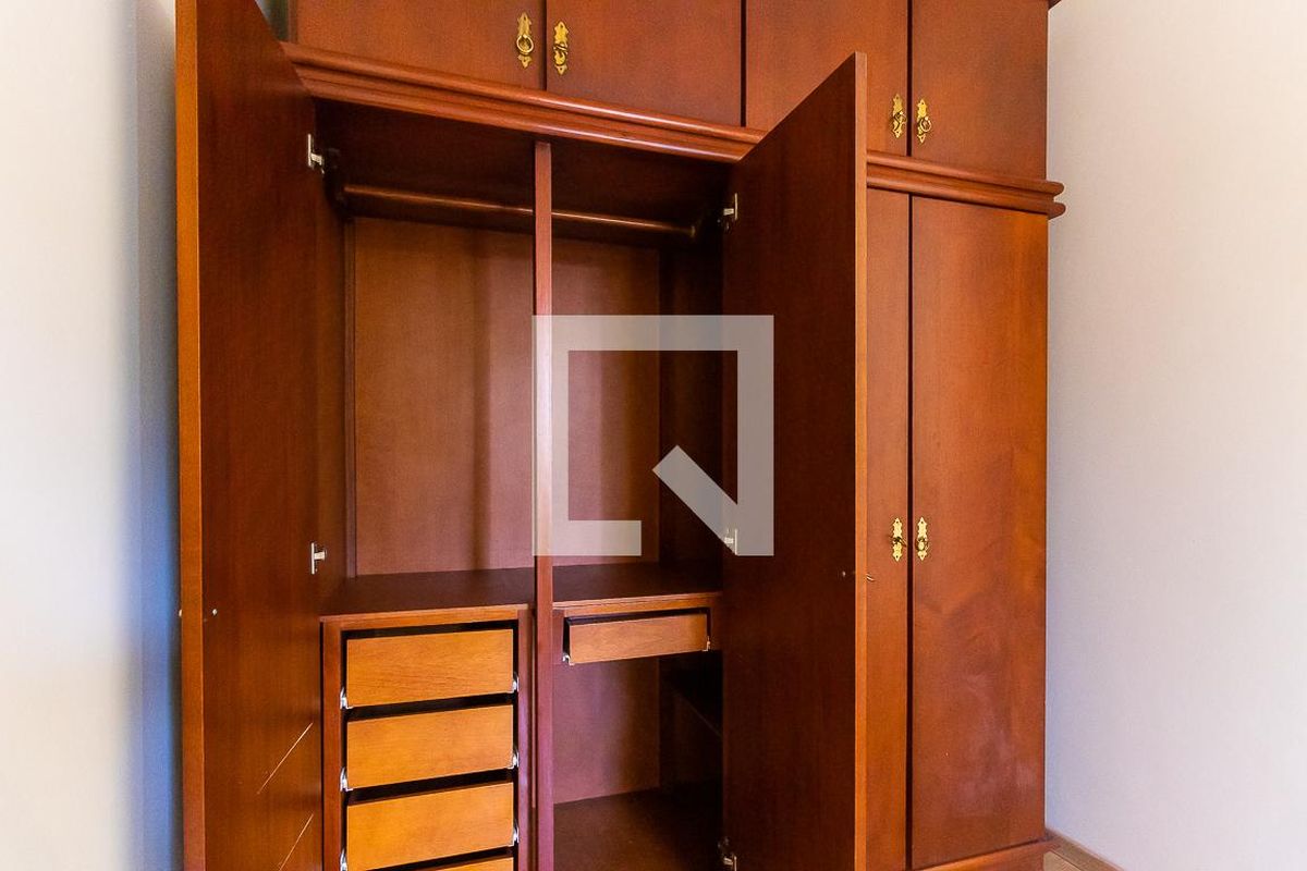 Apartamento à Venda - Cambuí, 3 Quartos,  145 m2 em , Campinas - sp | SoloBR