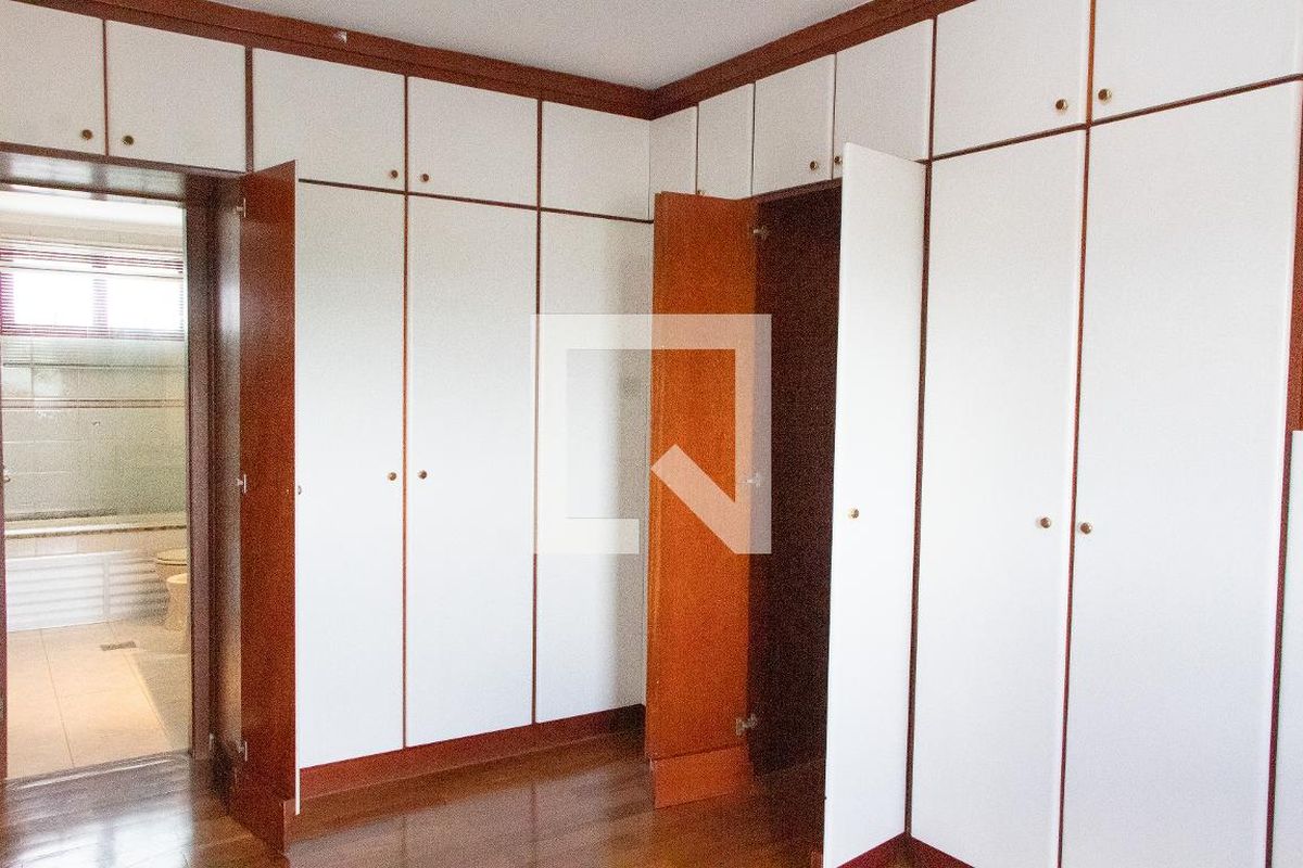 Apartamento à Venda - Jardim Flamboyant, 4 Quartos,  296 m2 em , Campinas - sp | SoloBR