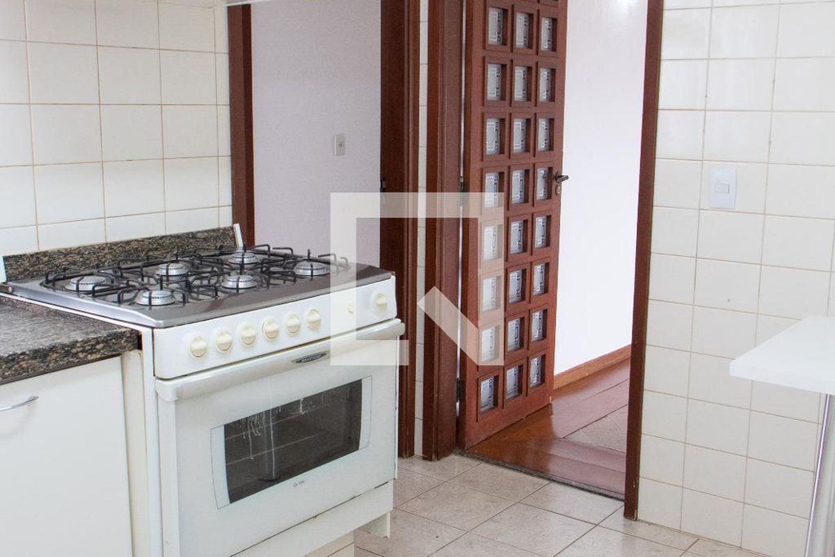 Apartamento à Venda - Jardim Flamboyant, 4 Quartos,  296 m2 em , Campinas - sp | SoloBR