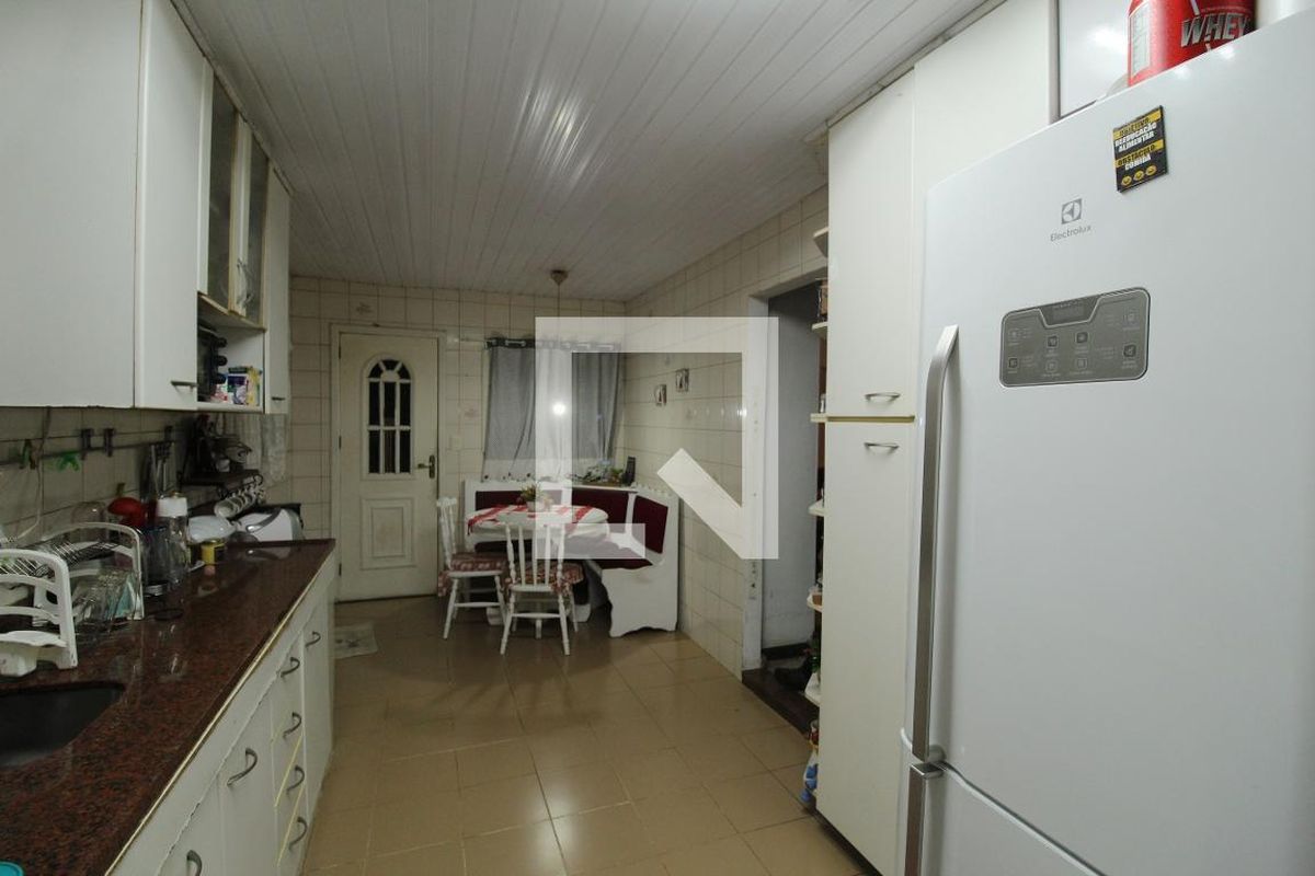 Casa, 4 quartos, 240 m² - Foto 82