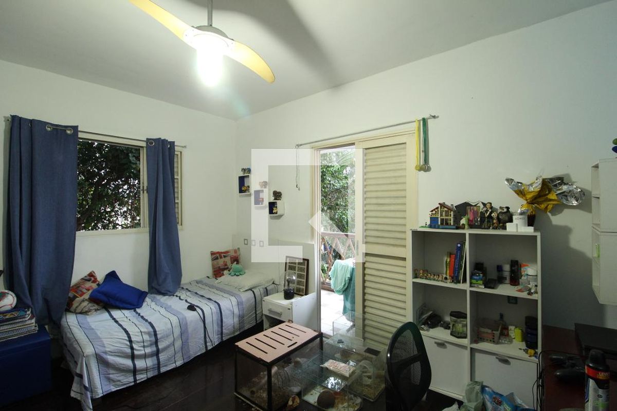 Casa, 4 quartos, 240 m² - Foto 40