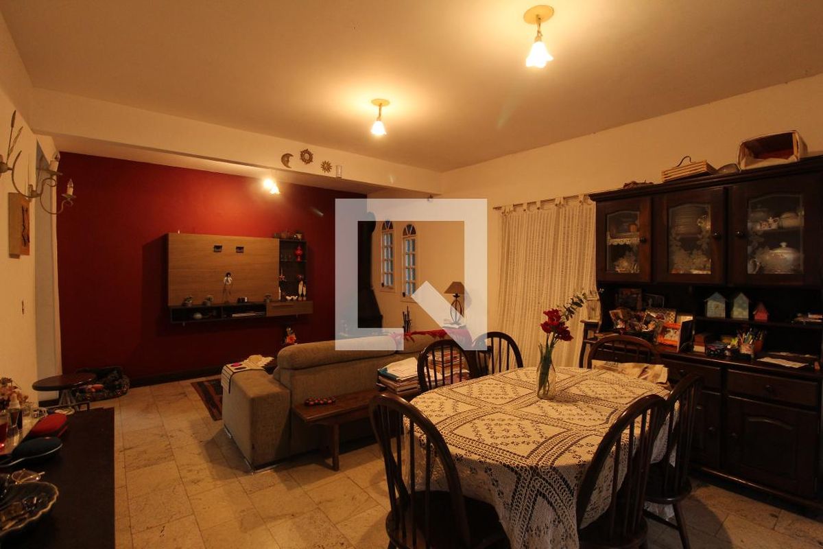 Casa, 4 quartos, 240 m² - Foto 2