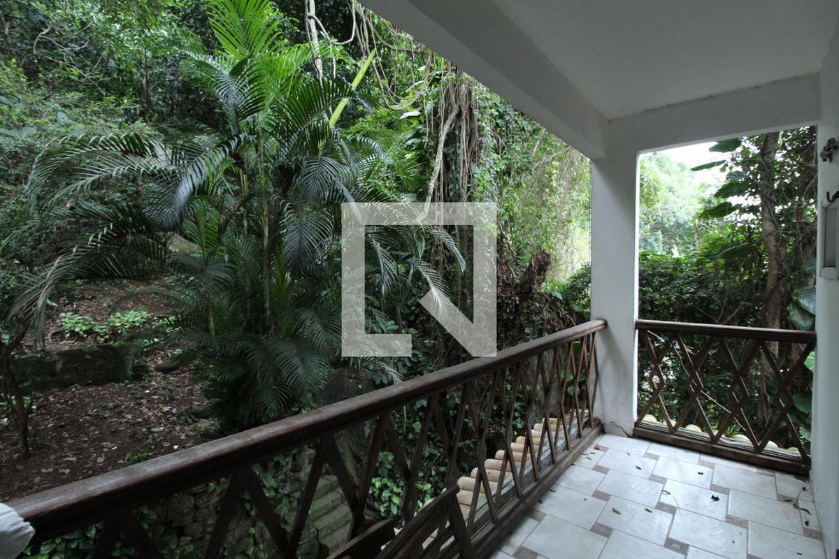 Casa, 4 quartos, 240 m² - Foto 60