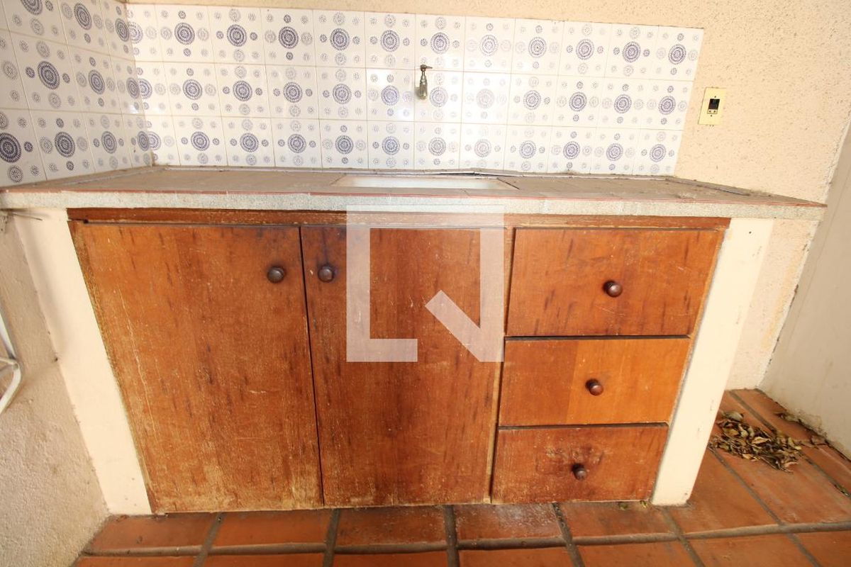 Casa à Venda - Taquaral, 3 Quartos,  190 m2 em , Campinas - sp | SoloBR
