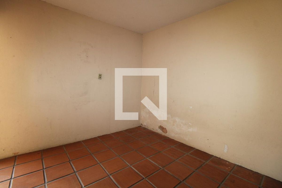 Casa à Venda - Taquaral, 3 Quartos,  190 m2 em , Campinas - sp | SoloBR