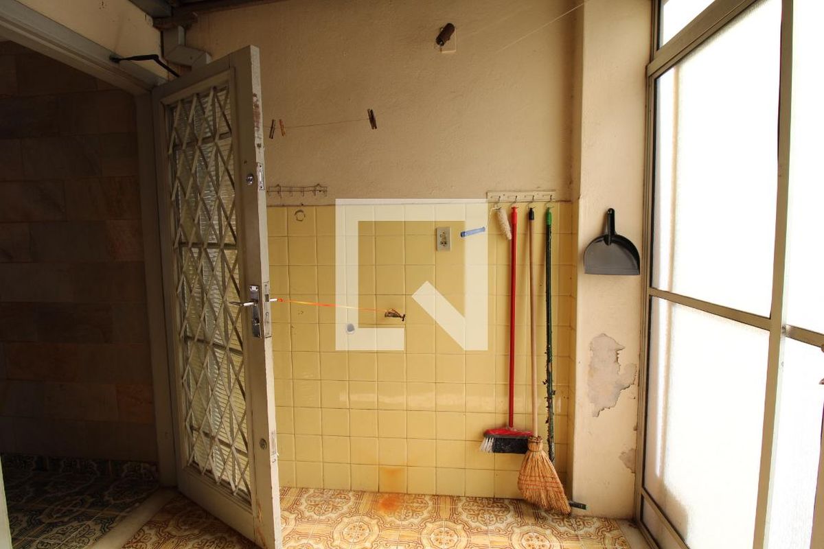 Casa à Venda - Taquaral, 3 Quartos,  190 m2 em , Campinas - sp | SoloBR