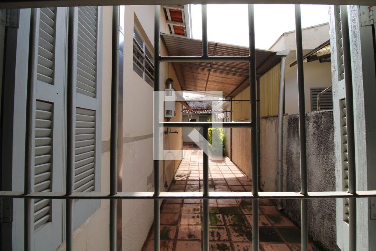 Casa à Venda - Taquaral, 3 Quartos,  190 m2 em , Campinas - sp | SoloBR