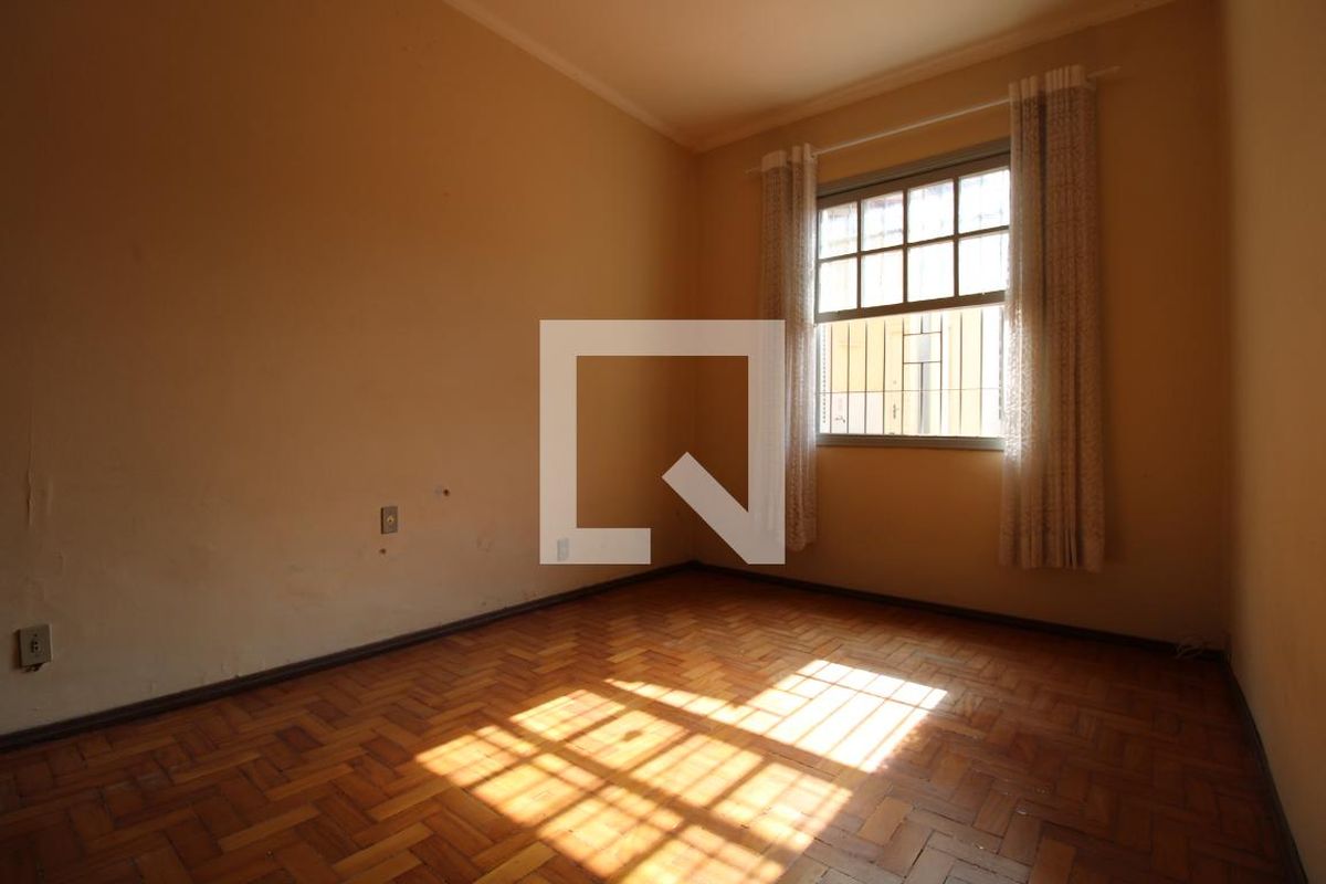 Casa à Venda - Taquaral, 3 Quartos,  190 m2 em , Campinas - sp | SoloBR