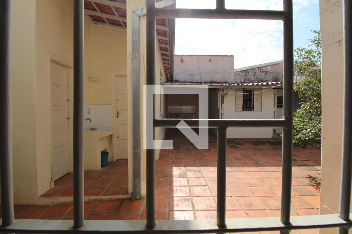 Casa à Venda - Taquaral, 3 Quartos,  190 m2 em , Campinas - sp | SoloBR