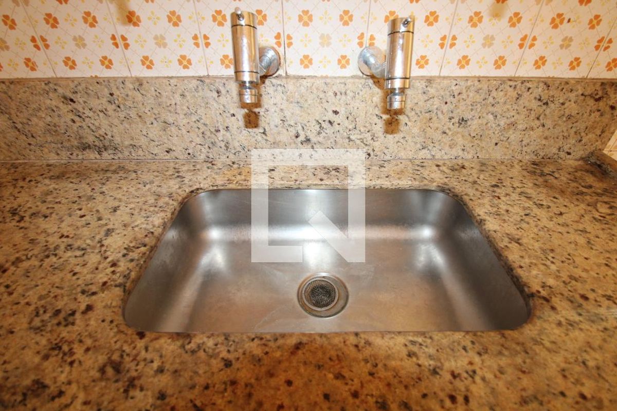 Casa à Venda - Taquaral, 3 Quartos,  190 m2 em , Campinas - sp | SoloBR