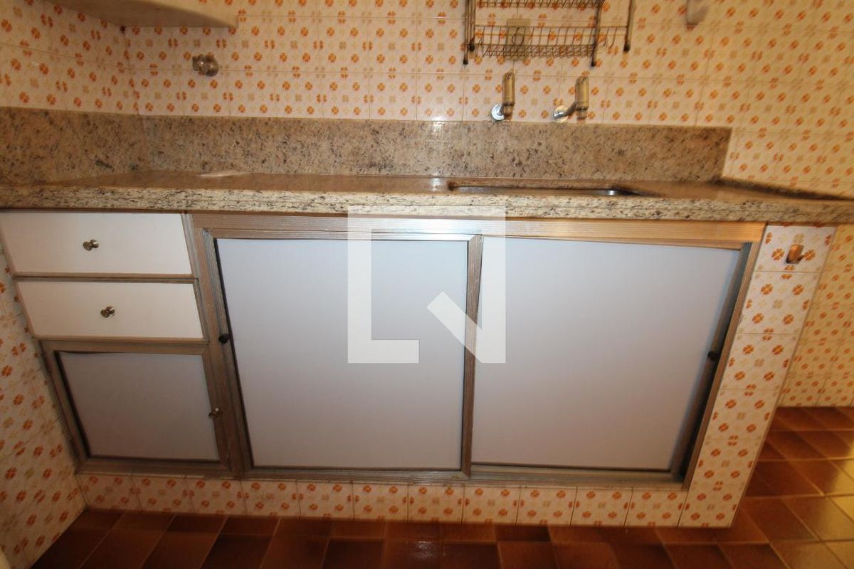 Casa à Venda - Taquaral, 3 Quartos,  190 m2 em , Campinas - sp | SoloBR