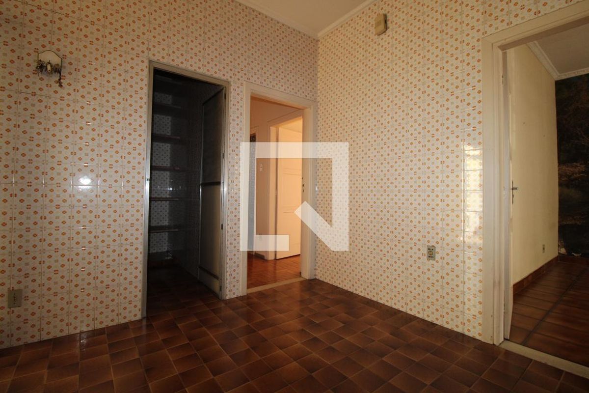 Casa à Venda - Taquaral, 3 Quartos,  190 m2 em , Campinas - sp | SoloBR