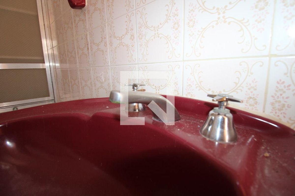 Casa à Venda - Taquaral, 3 Quartos,  190 m2 em , Campinas - sp | SoloBR