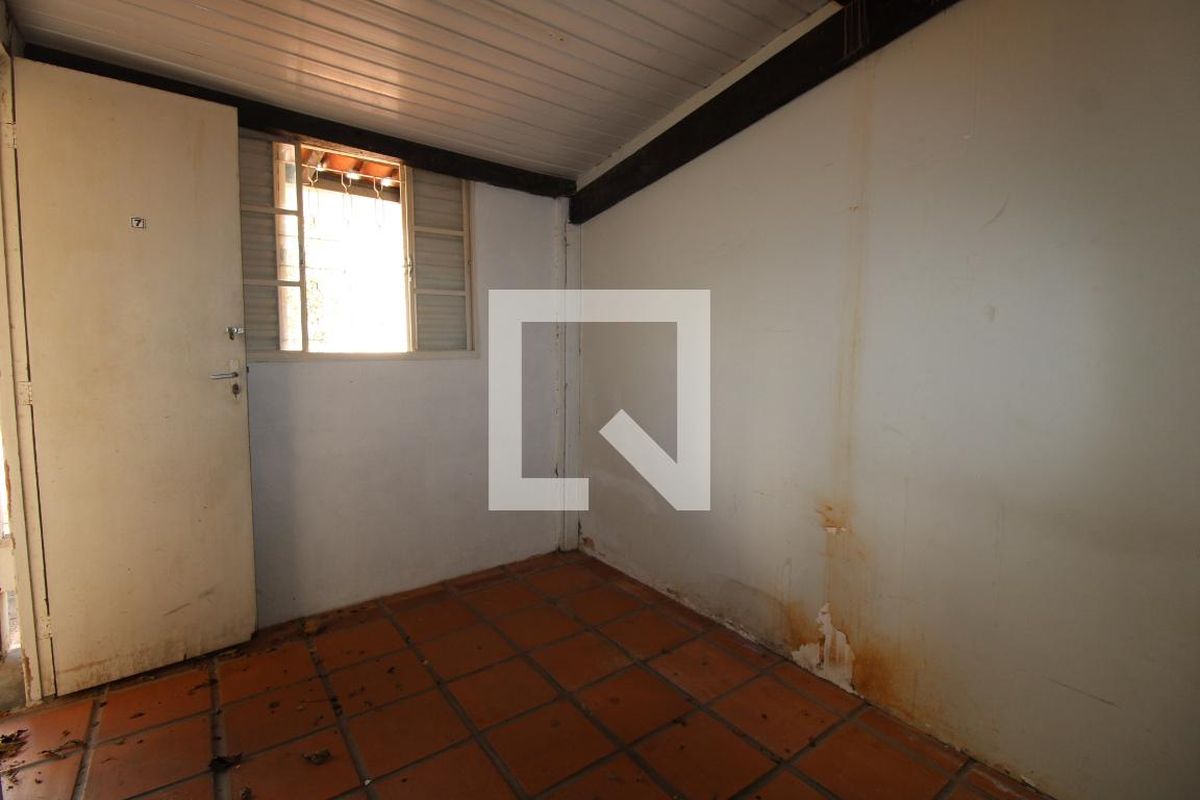 Casa à Venda - Taquaral, 3 Quartos,  190 m2 em , Campinas - sp | SoloBR