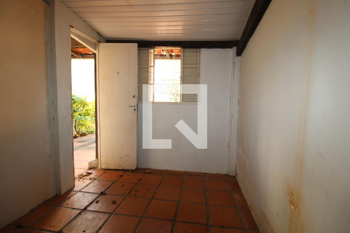 Casa à Venda - Taquaral, 3 Quartos,  190 m2 em , Campinas - sp | SoloBR