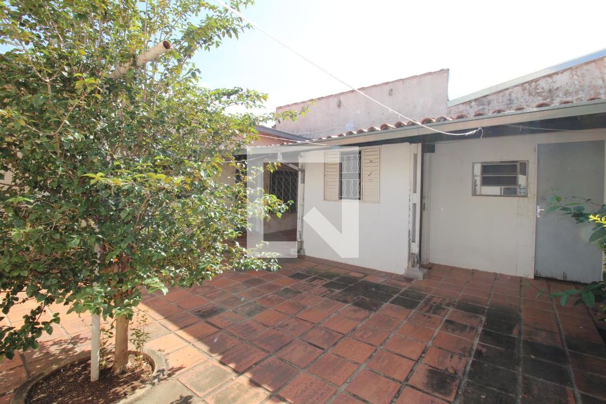 Casa à Venda - Taquaral, 3 Quartos,  190 m2 em , Campinas - sp | SoloBR