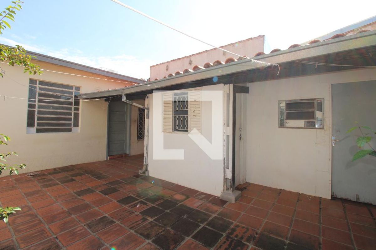 Casa à Venda - Taquaral, 3 Quartos,  190 m2 em , Campinas - sp | SoloBR