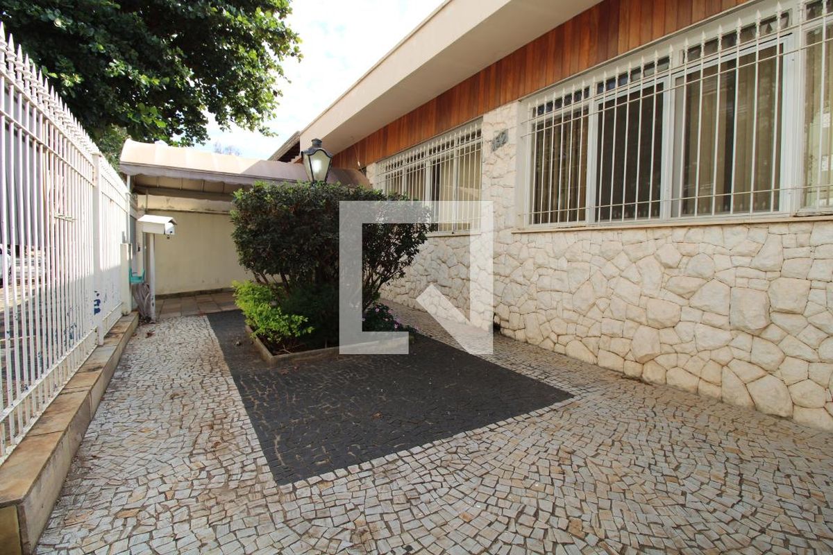 Casa à Venda - Taquaral, 3 Quartos,  190 m2 em , Campinas - sp | SoloBR