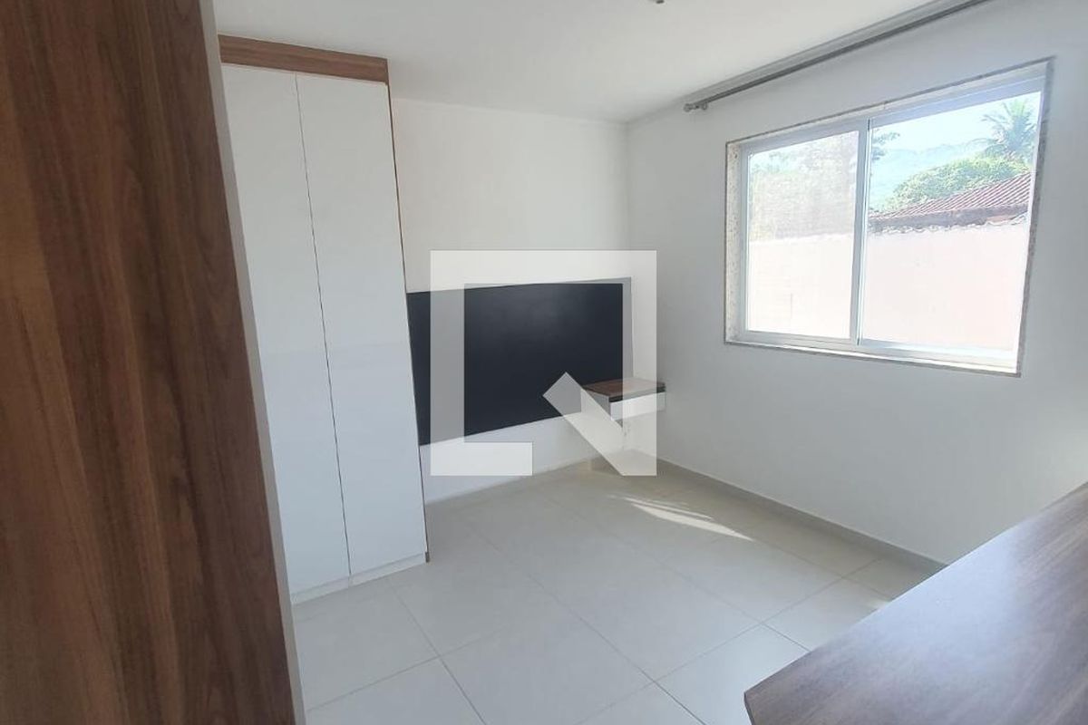 Casa, 4 quartos, 240 m² - Foto 4