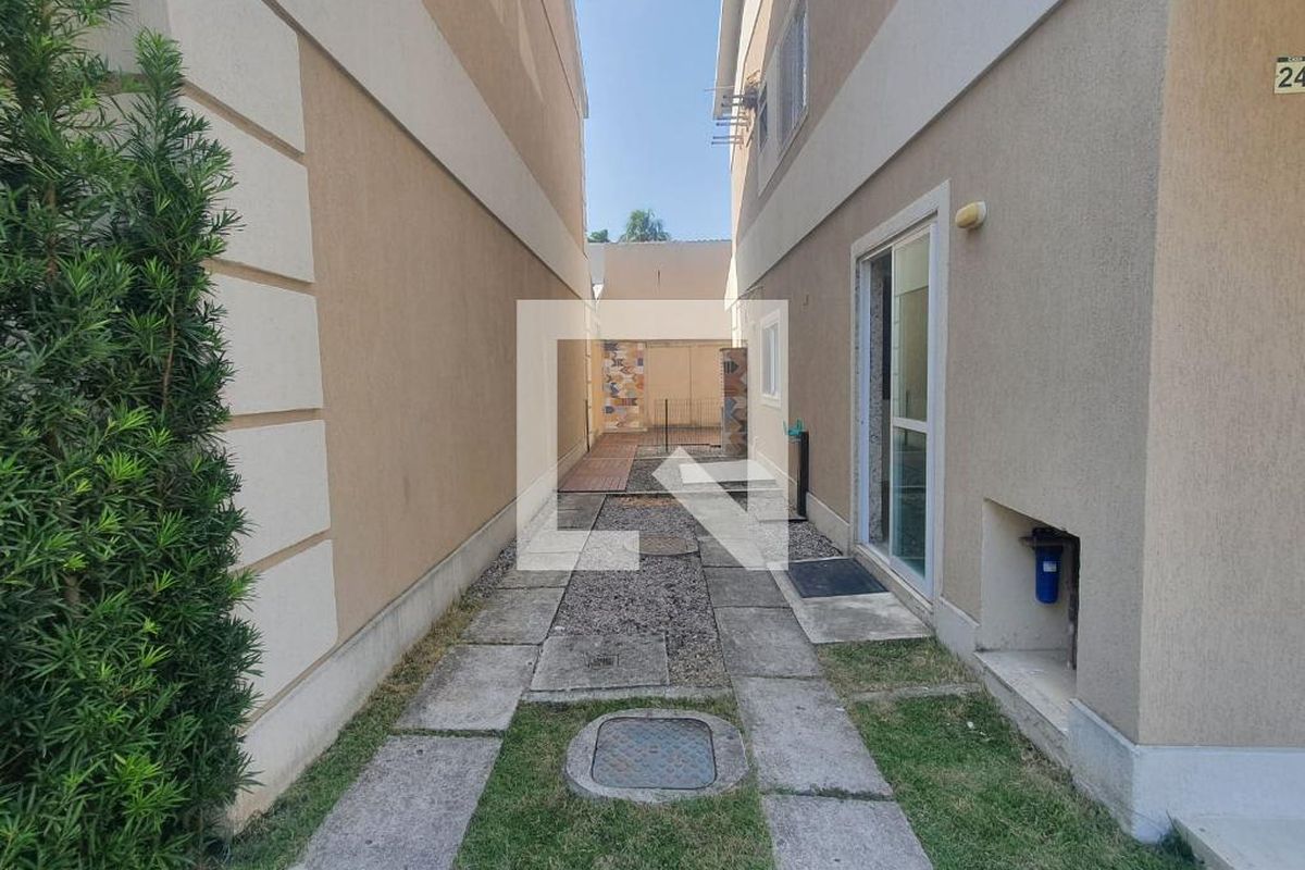 Casa, 4 quartos, 240 m² - Foto 24