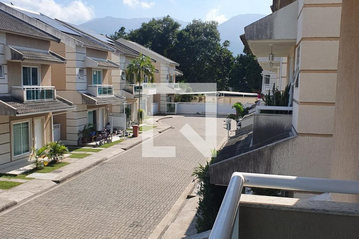 Casa, 4 quartos, 240 m² - Foto 22