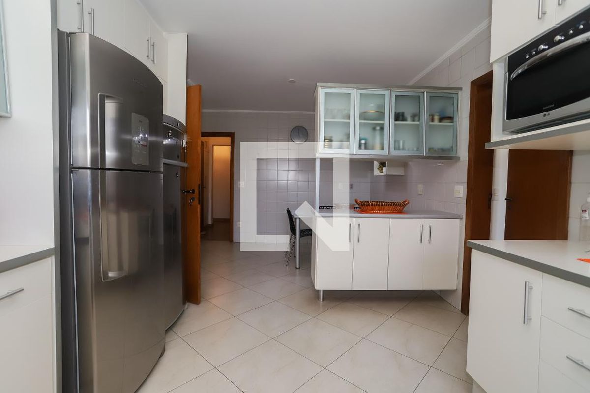 Apartamento, 4 quartos, 248 m² - Foto 227