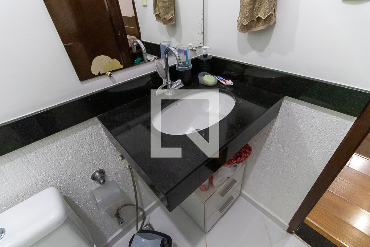 Casa à Venda - Jardim Planalto, 5 Quartos,  262 m2 em , Campinas - sp | SoloBR
